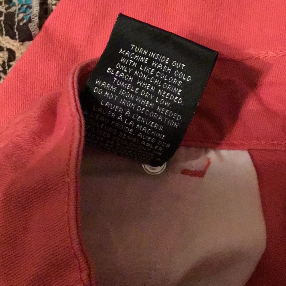 Capris - Picture 7 of 8